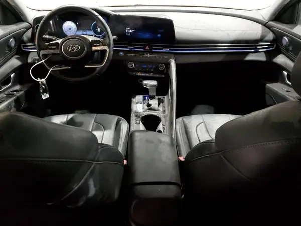 KMHLP4AG3PU480660 2023 HYUNDAI ELANTRA - Image 8