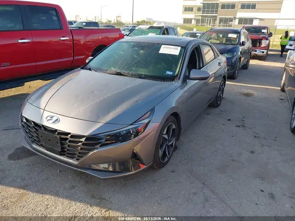 KMHLP4AG3PU537598 2023 HYUNDAI ELANTRA - Image 2
