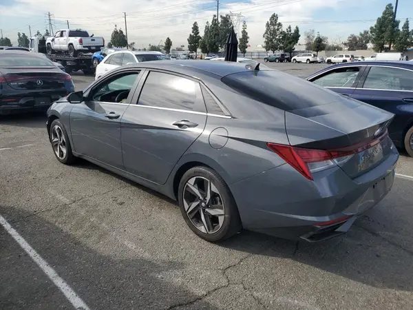 KMHLP4AG3PU561903 2023 HYUNDAI ELANTRA - Image 2