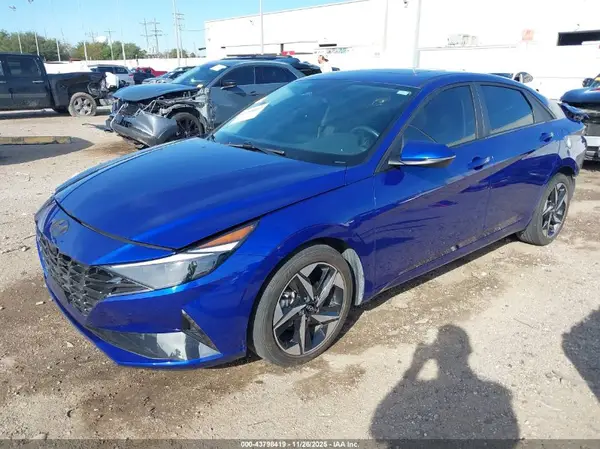 KMHLP4AG3PU577695 2023 HYUNDAI ELANTRA - Image 2