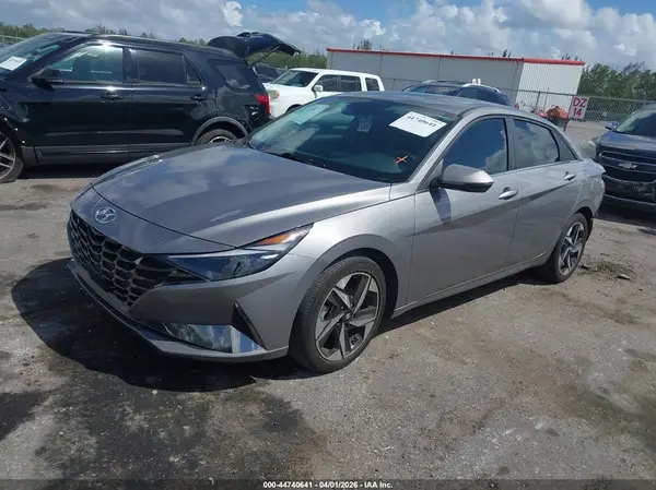 KMHLP4AG3PU607035 2023 HYUNDAI ELANTRA - Image 2
