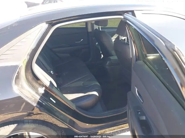 KMHLP4AG3PU620089 2023 HYUNDAI ELANTRA - Image 8