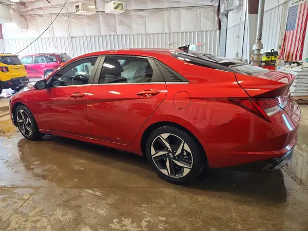 KMHLP4AG4MU071322 2021 HYUNDAI ELANTRA - Image 2