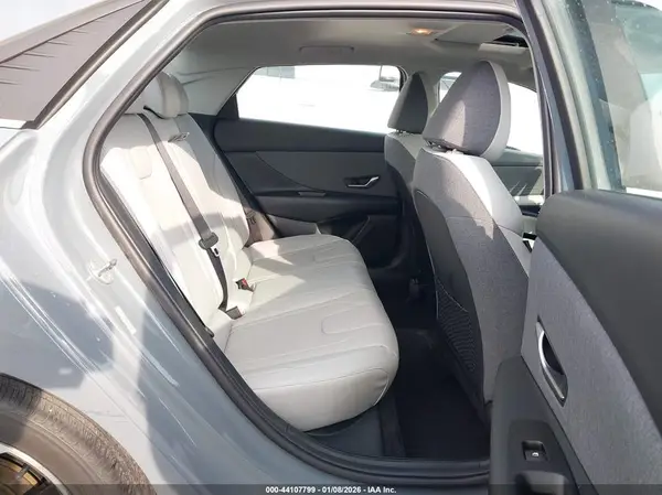 KMHLP4AG4PU381359 2023 HYUNDAI ELANTRA - Image 8