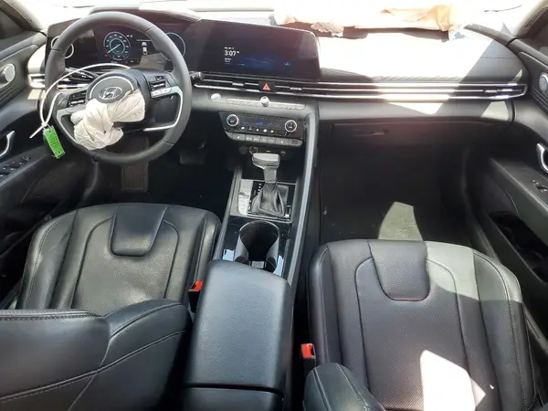 KMHLP4AG4PU425375 2023 HYUNDAI ELANTRA - Image 8