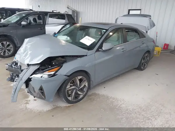 KMHLP4AG4PU427806 2023 HYUNDAI ELANTRA - Image 2