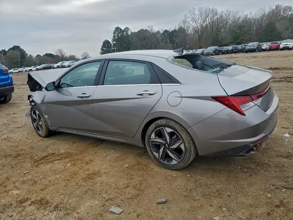 KMHLP4AG4PU486631 2023 HYUNDAI ELANTRA - Image 2