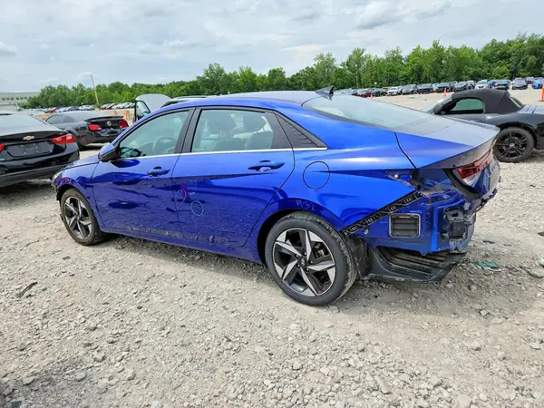 KMHLP4AG4PU566916 2023 HYUNDAI ELANTRA - Image 2