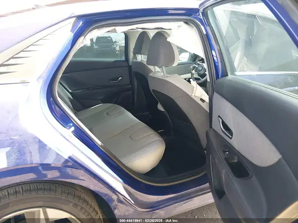 KMHLP4AG4PU589998 2023 HYUNDAI ELANTRA - Image 8