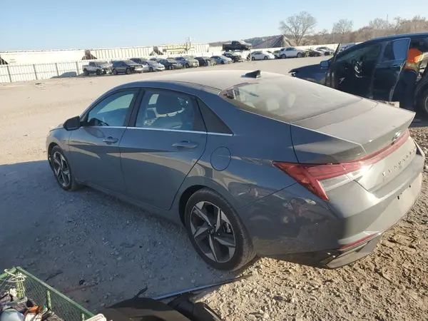 KMHLP4AG5NU229006 2022 HYUNDAI ELANTRA - Image 2
