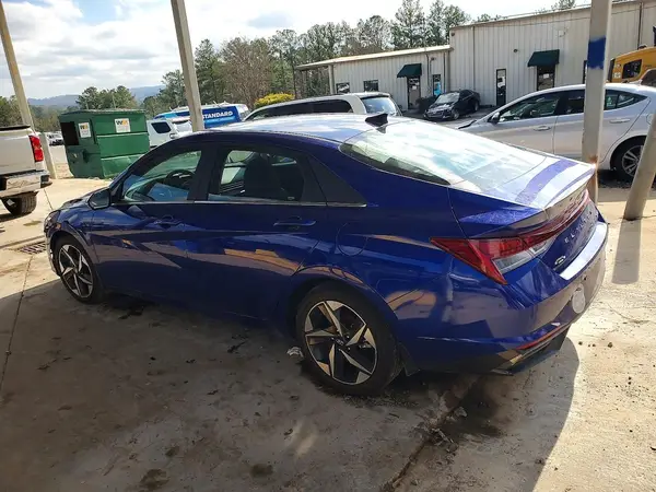 KMHLP4AG5NU330546 2022 HYUNDAI ELANTRA - Image 2