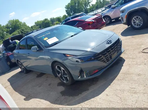 KMHLP4AG5NU364096 2022 HYUNDAI ELANTRA - Image 1