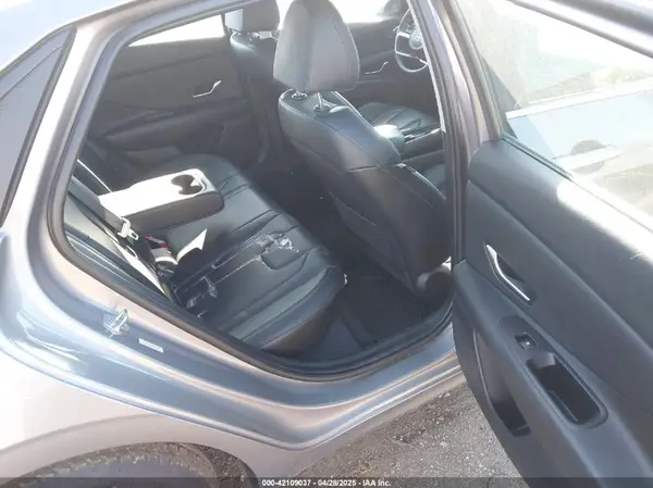 KMHLP4AG5PU371438 2023 HYUNDAI ELANTRA - Image 8