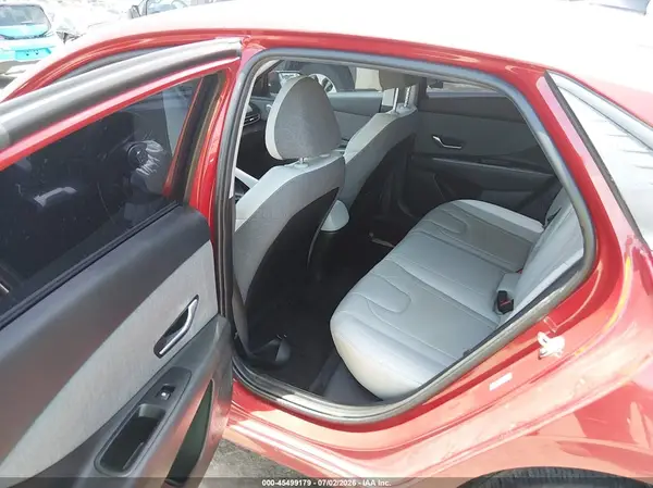 KMHLP4AG5PU371472 2023 HYUNDAI ELANTRA - Image 8