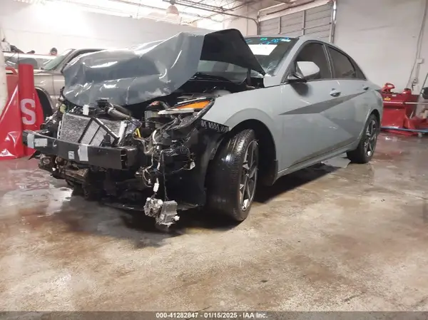 KMHLP4AG5PU381645 2023 HYUNDAI ELANTRA - Image 2