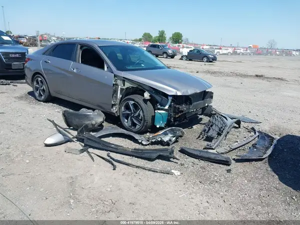 KMHLP4AG5PU406785 2023 HYUNDAI ELANTRA - Image 1