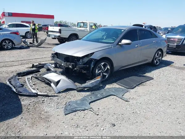 KMHLP4AG5PU406785 2023 HYUNDAI ELANTRA - Image 2