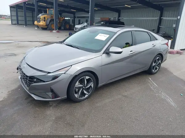 KMHLP4AG5PU415440 2023 HYUNDAI ELANTRA - Image 2