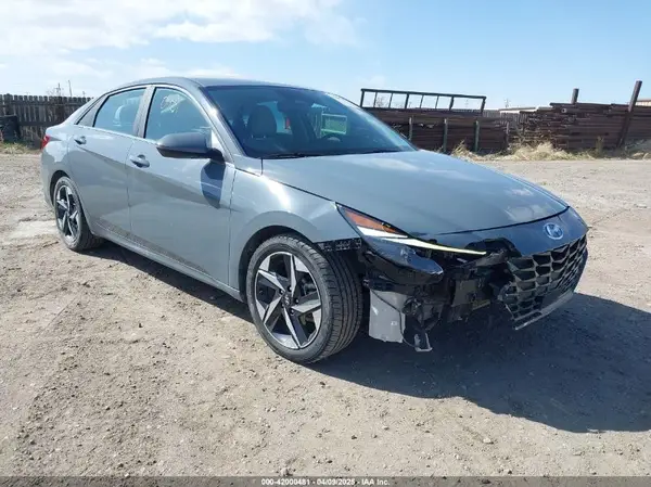 KMHLP4AG5PU453783 2023 HYUNDAI ELANTRA - Image 1