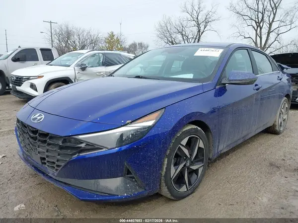 KMHLP4AG5PU464024 2023 HYUNDAI ELANTRA - Image 2