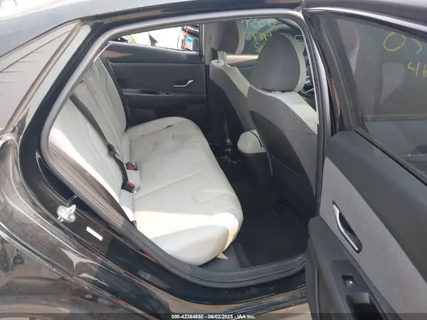 KMHLP4AG5PU467554 2023 HYUNDAI ELANTRA - Image 8