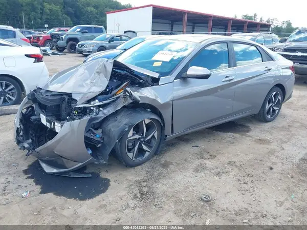 KMHLP4AG5PU520091 2023 HYUNDAI ELANTRA - Image 2