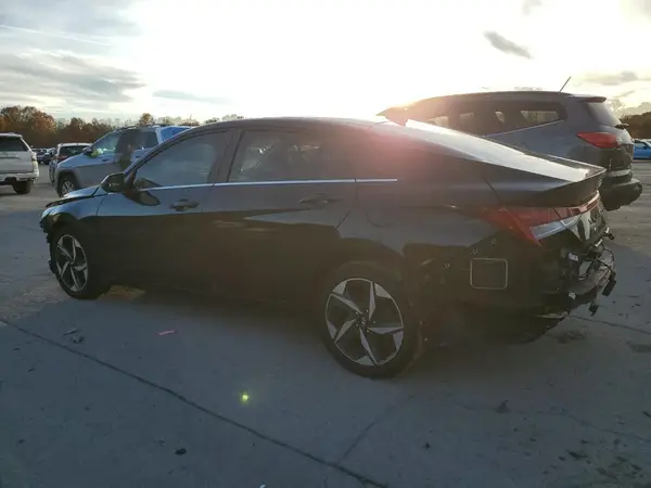 KMHLP4AG5PU575401 2023 HYUNDAI ELANTRA - Image 2