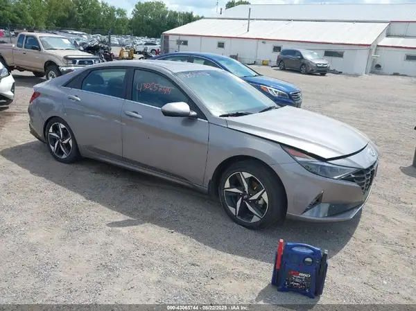 KMHLP4AG5PU575530 2023 HYUNDAI ELANTRA - Image 1