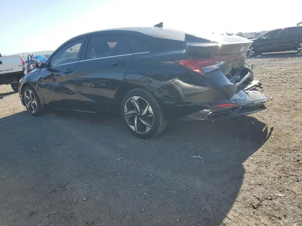 KMHLP4AG6NU318762 2022 HYUNDAI ELANTRA - Image 2