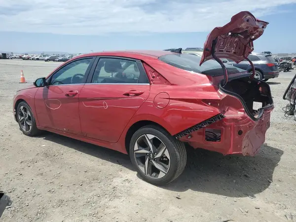 KMHLP4AG6NU330457 2022 HYUNDAI ELANTRA - Image 2