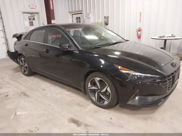 KMHLP4AG6PU375997 2023 HYUNDAI ELANTRA - Image 1