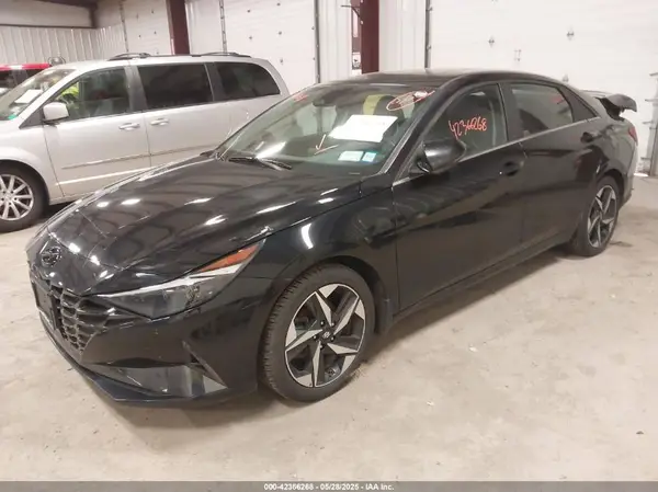 KMHLP4AG6PU375997 2023 HYUNDAI ELANTRA - Image 2