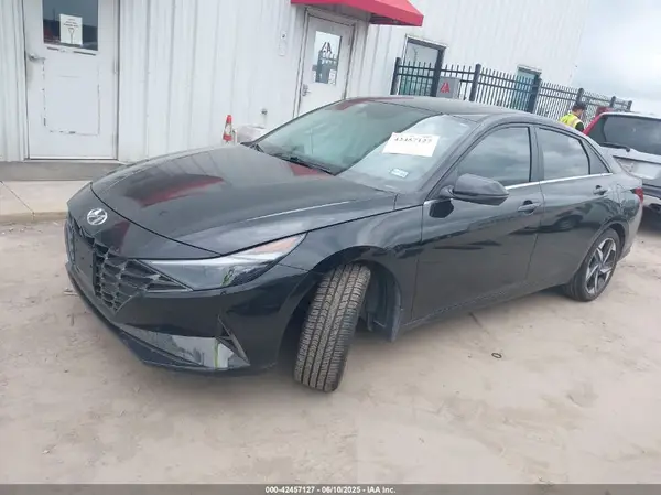 KMHLP4AG6PU382139 2023 HYUNDAI ELANTRA - Image 2