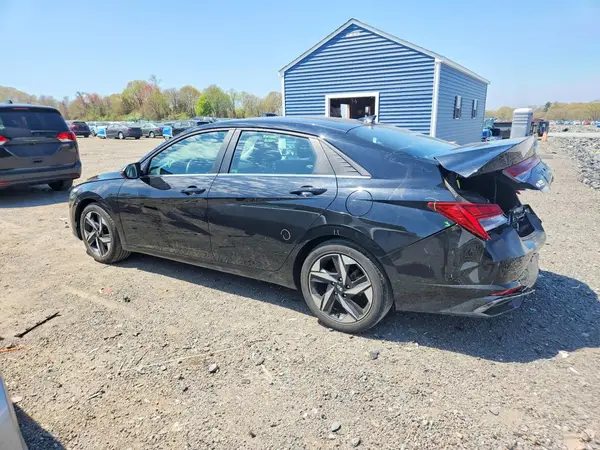 KMHLP4AG6PU383906 2023 HYUNDAI ELANTRA - Image 2
