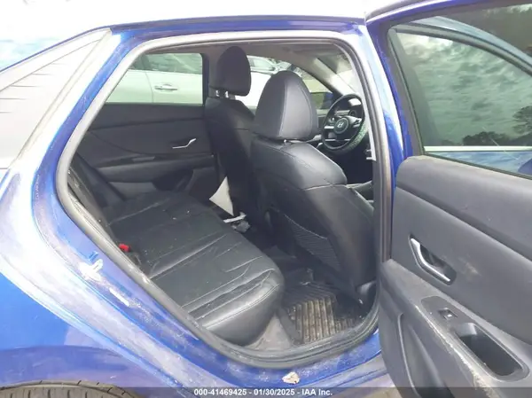 KMHLP4AG6PU384604 2023 HYUNDAI ELANTRA - Image 8