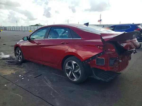 KMHLP4AG6PU561121 2023 HYUNDAI ELANTRA - Image 2