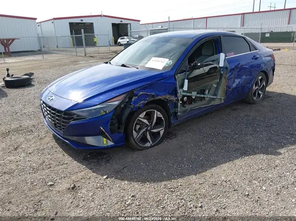 KMHLP4AG6PU582440 2023 HYUNDAI ELANTRA - Image 2