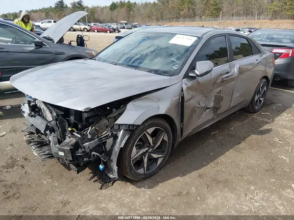 KMHLP4AG7NU218685 2022 HYUNDAI ELANTRA - Image 2