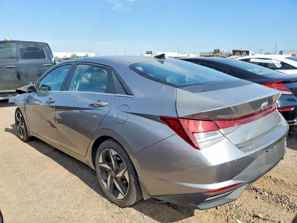 KMHLP4AG7NU246146 2022 HYUNDAI ELANTRA - Image 2