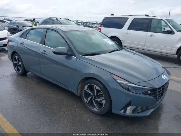 KMHLP4AG7NU342665 2022 HYUNDAI ELANTRA - Image 1