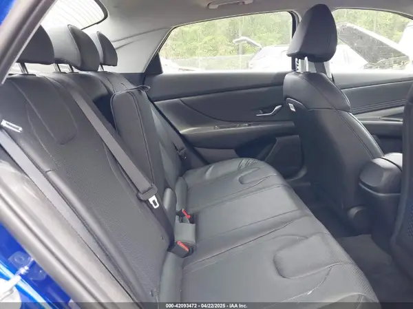 KMHLP4AG7NU360180 2022 HYUNDAI ELANTRA - Image 8