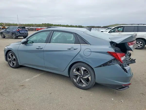 KMHLP4AG7NU366271 2022 HYUNDAI ELANTRA - Image 2