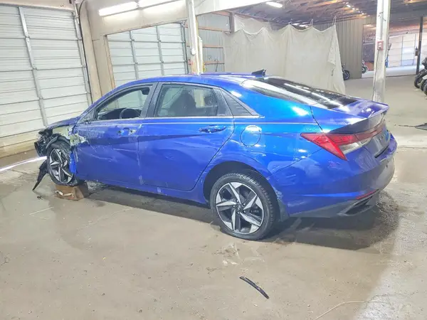 KMHLP4AG7PU424415 2023 HYUNDAI ELANTRA - Image 2