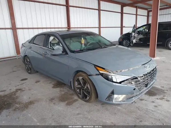 KMHLP4AG7PU427735 2023 HYUNDAI ELANTRA - Image 1