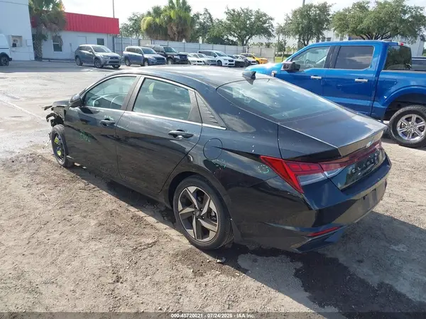 KMHLP4AG7PU461190 2023 HYUNDAI ELANTRA - Image 2