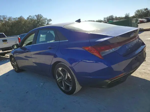 KMHLP4AG7PU496795 2023 HYUNDAI ELANTRA - Image 2