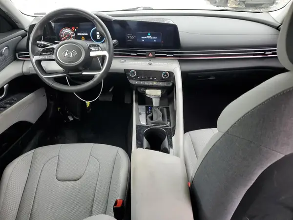 KMHLP4AG7PU560169 2023 HYUNDAI ELANTRA - Image 8