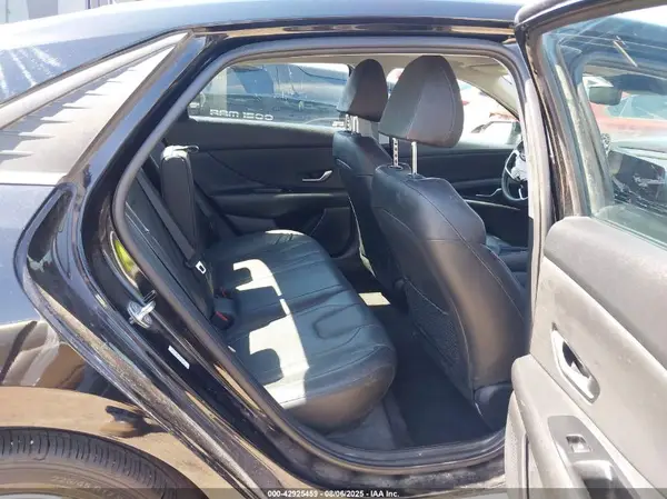 KMHLP4AG7PU589848 2023 HYUNDAI ELANTRA - Image 8