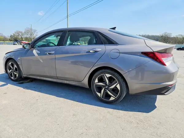 KMHLP4AG8MU137841 2021 HYUNDAI ELANTRA - Image 2