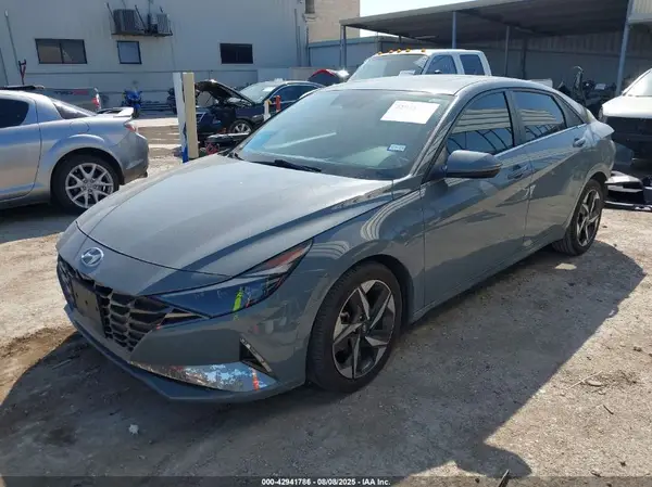 KMHLP4AG8MU140318 2021 HYUNDAI ELANTRA - Image 2
